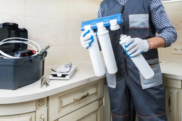 Top Signs Your RO Water Purifier Needs Servicing